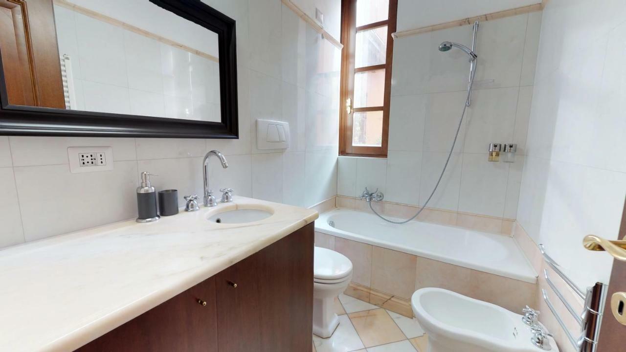 Hemeras Boutique Homes - Design Flat In Milan Fashion District ภายนอก รูปภาพ